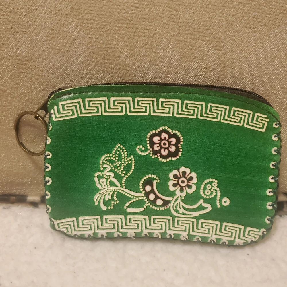 NWOT green leather coin purse - Picture 1 of 5